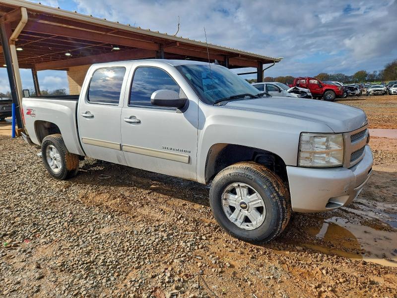 Photo 4 from auction – 2011 CHEVROLET SILVERADO with VIN 3GCPKSE33BG251102