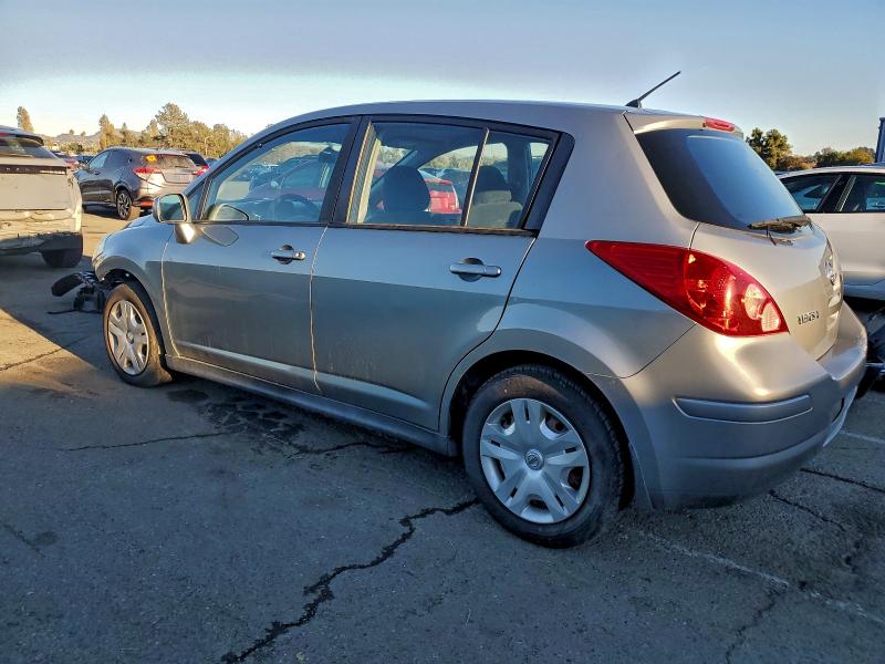 Photo 2 from auction – 2010 NISSAN VERSA with VIN 3N1BC1CP1AL449578