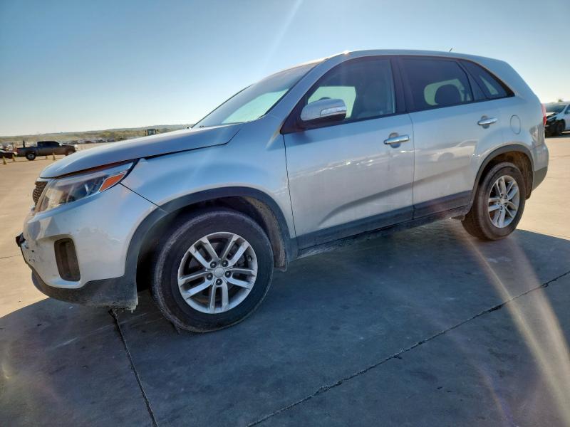 KIA SORENTO 2015 with VIN 5XYKT3A69FG574734 - Photo from auction
