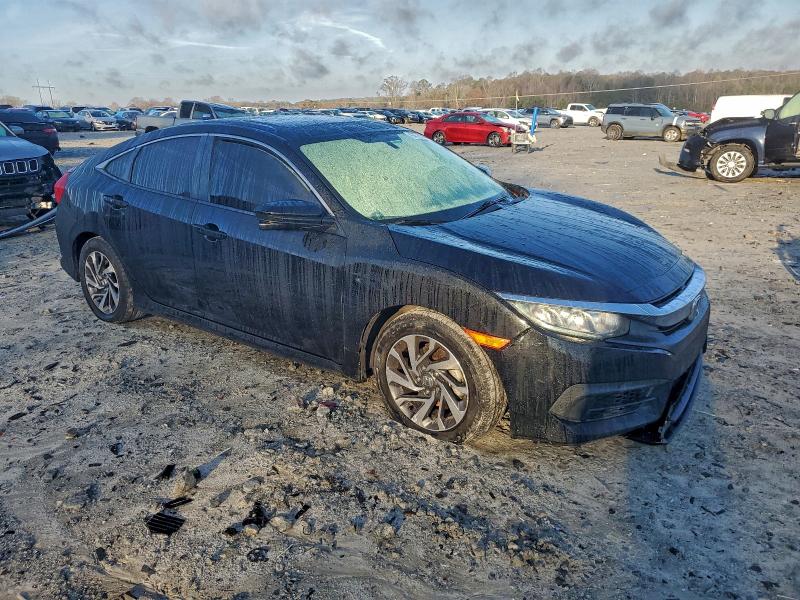 Photo 4 from auction – 2018 HONDA CIVIC EX with VIN 2HGFC2F79JH575164