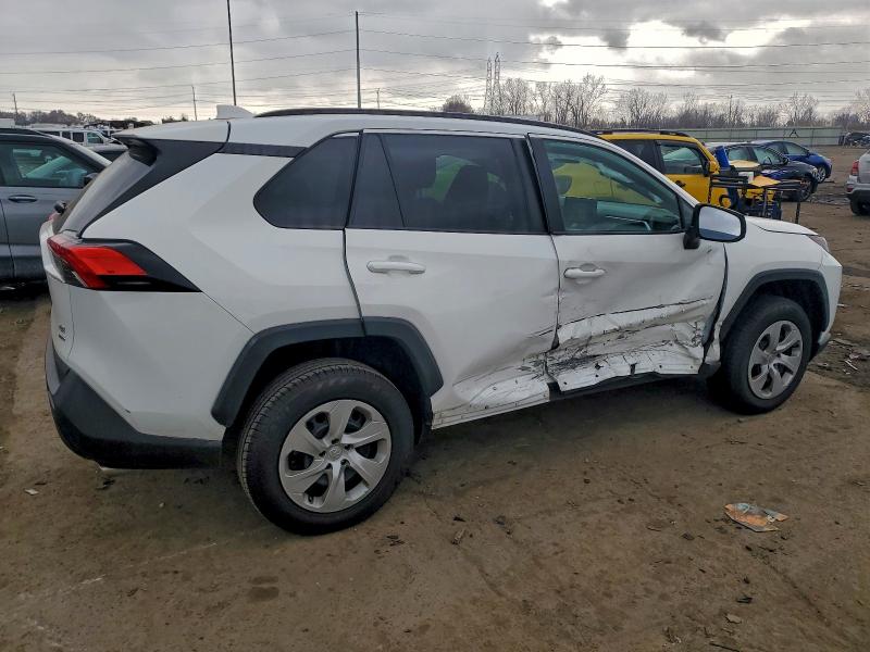 Photo 3 from auction – 2021 TOYOTA RAV4 LE with VIN 2T3F1RFV1MW184137