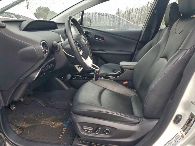Photo 7 from auction – 2017 TOYOTA PRIUS PRIM with VIN JTDKARFP3H3023541