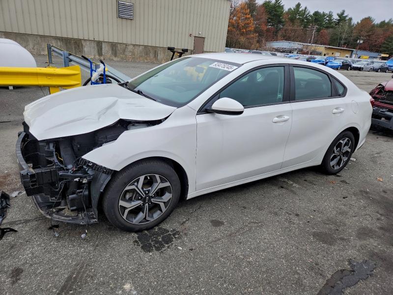 KIA FORTE FE 2021 with VIN 3KPF24AD1ME332118 - Photo from auction