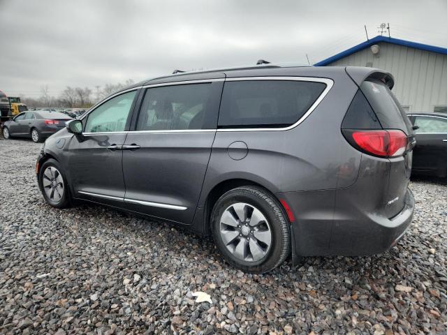 Photo 2 from auction – 2018 CHRYSLER PACIFICA H with VIN 2C4RC1N78JR112028