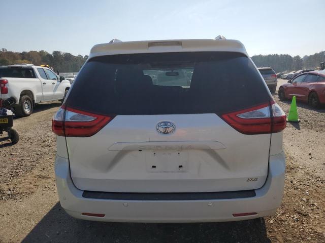 Photo 6 from auction – 2016 TOYOTA SIENNA XLE with VIN 5TDYK3DC7GS716632