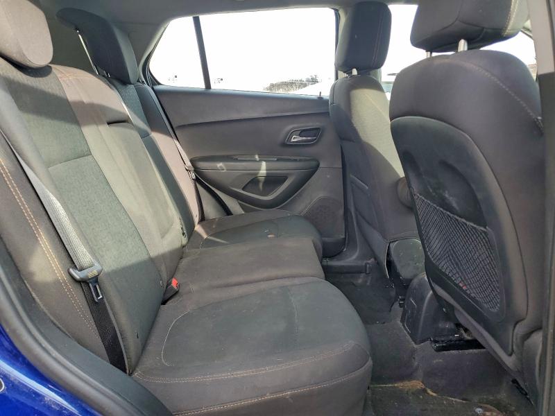 Photo 11 from auction – 2017 CHEVROLET TRAX LS with VIN 3GNCJKSB3HL176664