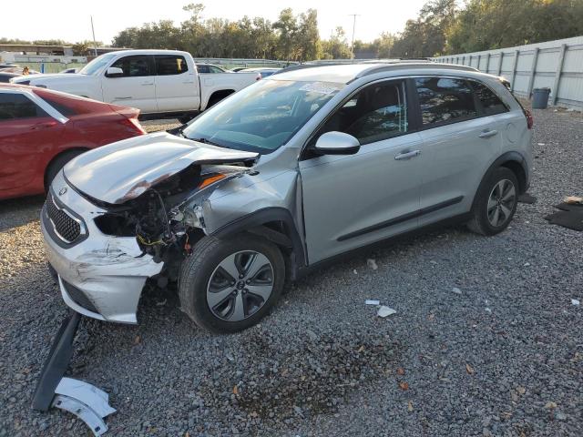 KIA NIRO 2017 مع رقم تعريف المركبة KNDCB3LC7H5084007 - صورة من المزاد