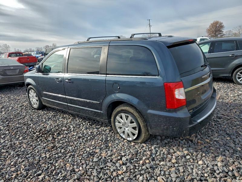 Photo 2 from auction – 2014 CHRYSLER TOWN & COU with VIN 2C4RC1BG3ER403823