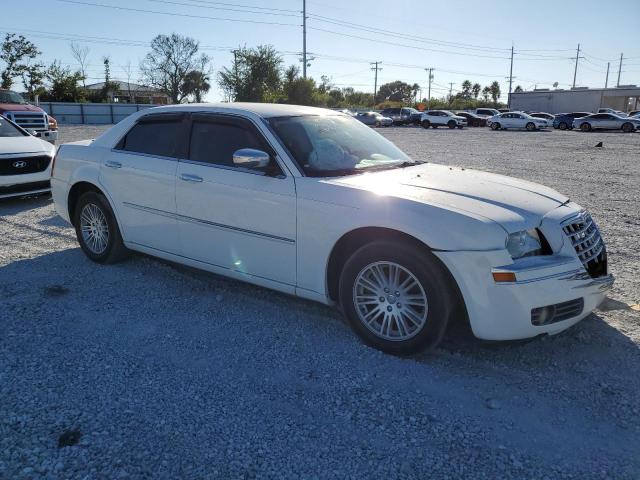 Photo 4 from auction – 2010 CHRYSLER 300 with VIN 2C3CA5CVXAH167899