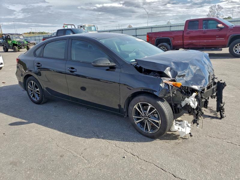 Photo 4 from auction – 2023 KIA FORTE with VIN 3KPF24AD8PE564591
