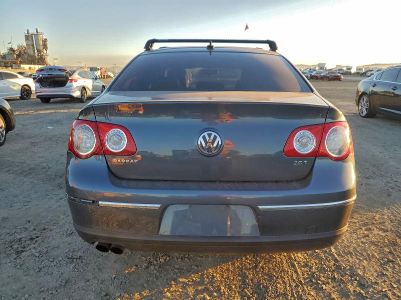 Photo 6 from auction – 2010 VOLKSWAGEN PASSAT with VIN WVWJM7AN2AE102593