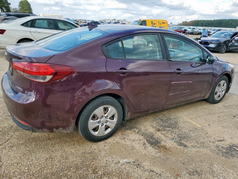 Photo 3 from auction – 2018 KIA FORTE LX with VIN 3KPFL4A79JE236689