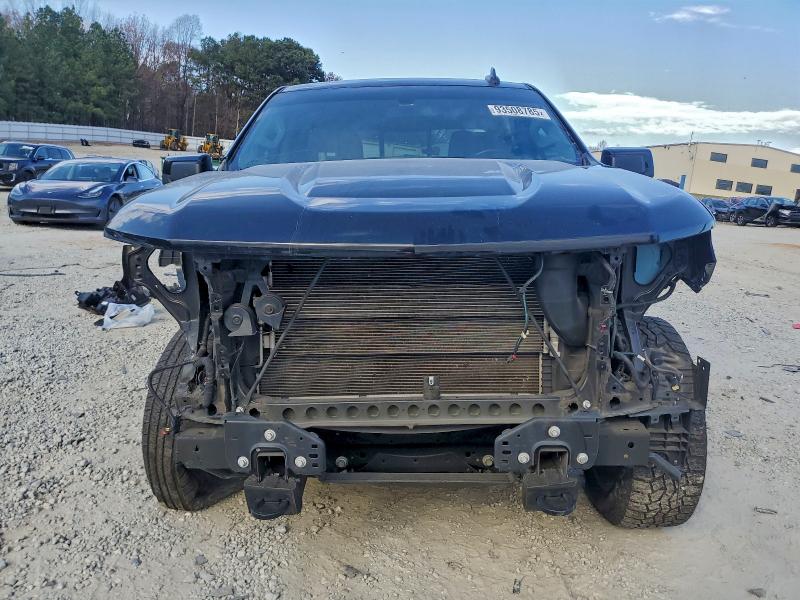 Photo 5 from auction – 2019 CHEVROLET SILVERADO with VIN 3GCUYEED9KG253674