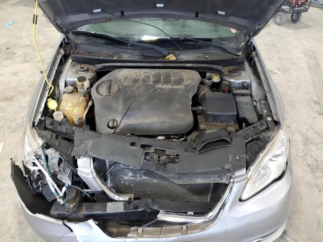 Photo 11 from auction – 2013 CHRYSLER 200 LIMITE with VIN 1C3CCBCG0DN653255