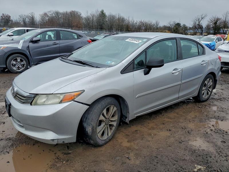 HONDA CIVIC LX 2012 z numerem VIN 19XFB2F50CE379645 - Zdjęcie z aukcji
