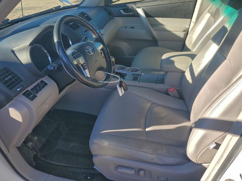 Photo 7 from auction – 2011 TOYOTA HIGHLANDER with VIN 5TDZK3EH5BS048840