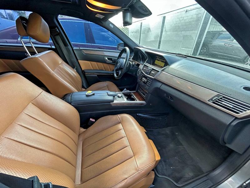 Photo 5 from auction – 2012 MERCEDES-BENZ E 350 with VIN WDDHF5KB2CA545439