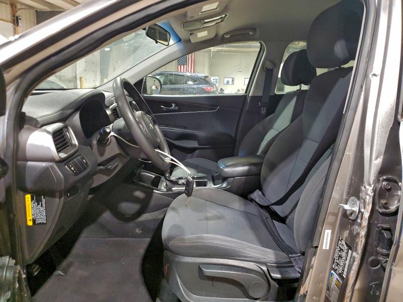 Photo 7 from auction – 2016 KIA SORENTO LX with VIN 5XYPGDA55GG017618
