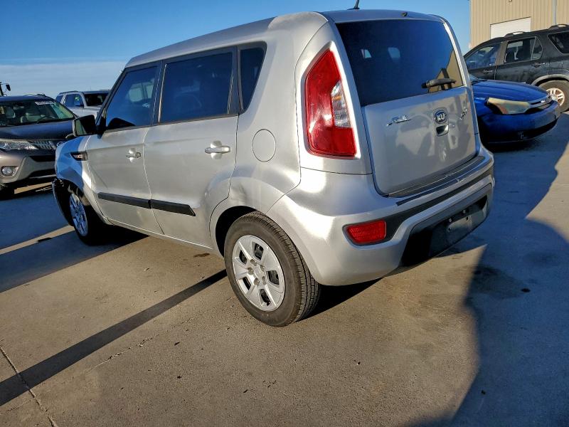 Photo 2 from auction – 2012 KIA SOUL with VIN KNDJT2A50C7480831