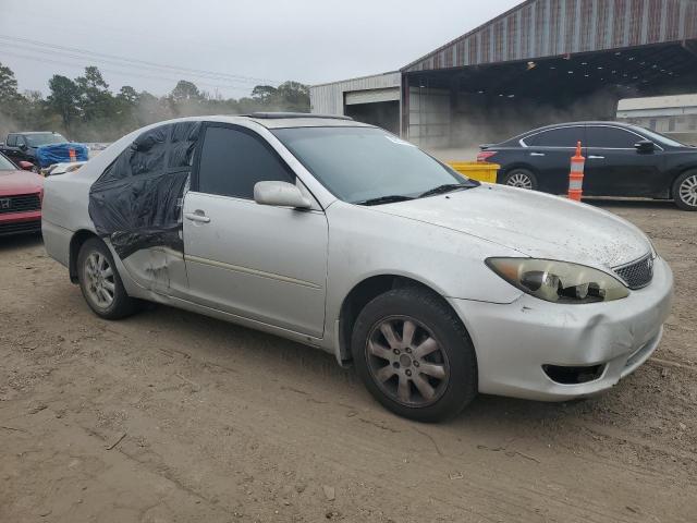 Photo 4 from auction – 2005 TOYOTA CAMRY LE with VIN 4T1BE32K85U989977