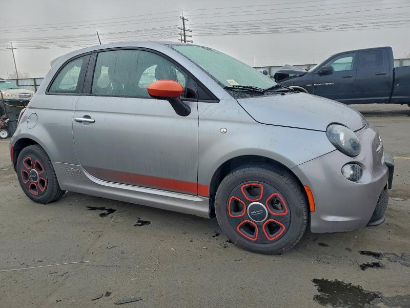 Photo 4 from auction – 2018 FIAT 500 with VIN 3C3CFFGE3JT369329