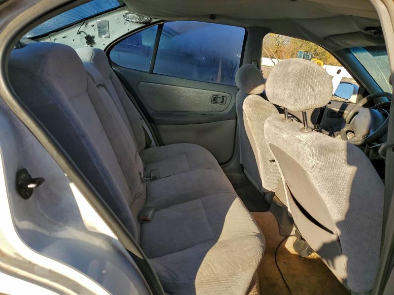 Photo 10 from auction – 2000 NISSAN ALTIMA XE with VIN 1N4DL01D6YC161821