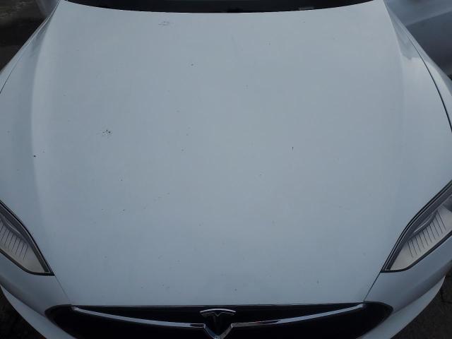 Photo 11 from auction – 2015 TESLA MODEL S with VIN 5YJSA1E21FF105694