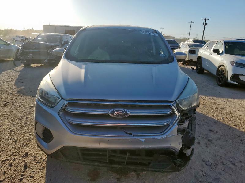 Photo 5 from auction – 2017 FORD ESCAPE SE with VIN 1FMCU0GD2HUB20621