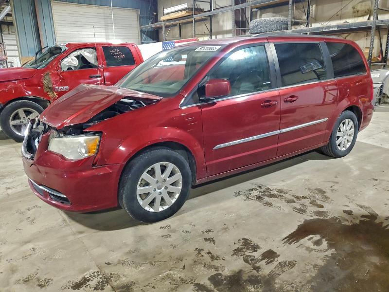 Photo 1 from auction – 2014 CHRYSLER TOWN & COU with VIN 2C4RC1BG6ER340104