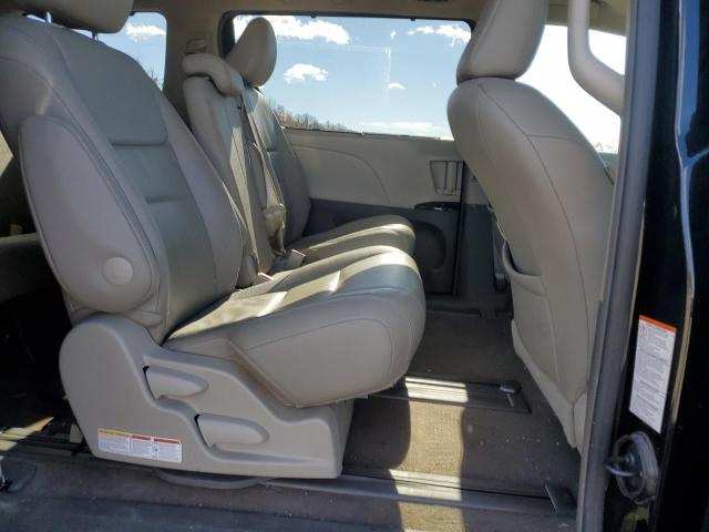 Photo 11 from auction – 2017 TOYOTA SIENNA XLE with VIN 5TDYZ3DC7HS823158