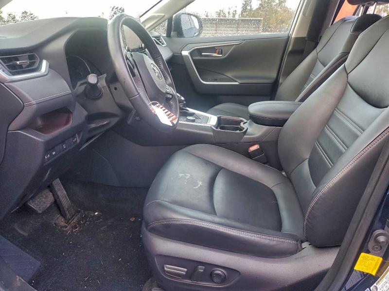 Photo 7 from auction – 2019 TOYOTA RAV4 LIMIT with VIN JTMDWRFV3KD510345