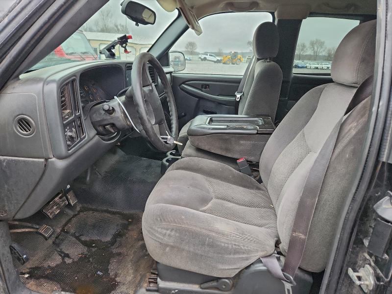 Photo 7 from auction – 2005 CHEVROLET SILVERADO with VIN 2GCEC19T251357899