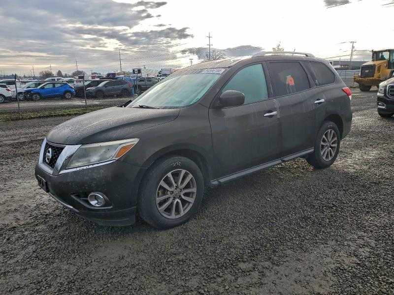 NISSAN PATHFINDER 2015 with VIN 5N1AR2MN4FC617612 - Photo from auction