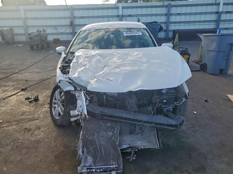 Photo 5 from auction – 2018 VOLKSWAGEN JETTA with VIN 3VW2B7AJ9JM230599
