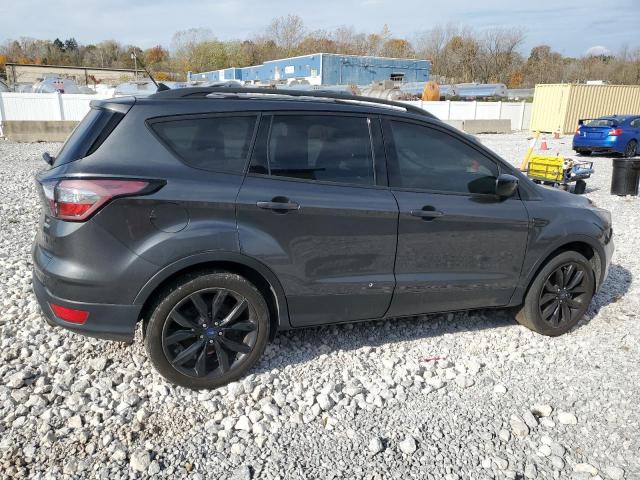 Photo 3 from auction – 2018 FORD ESCAPE SE with VIN 1FMCU9GD7JUB52006