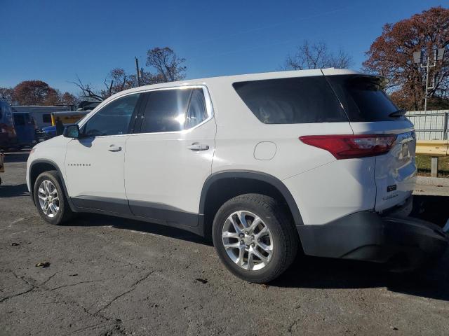 Photo 2 from auction – 2018 CHEVROLET TRAVERSE L with VIN 1GNERFKW2JJ284783
