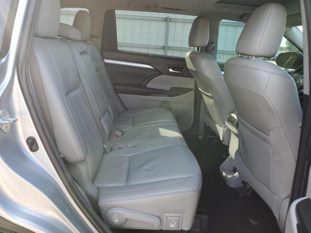Photo 11 from auction – 2016 TOYOTA HIGHLANDER with VIN 5TDKKRFH4GS128723