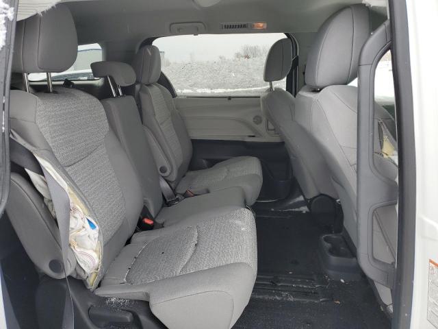 Photo 11 from auction – 2022 TOYOTA SIENNA LE with VIN 5TDKRKEC6NS075772