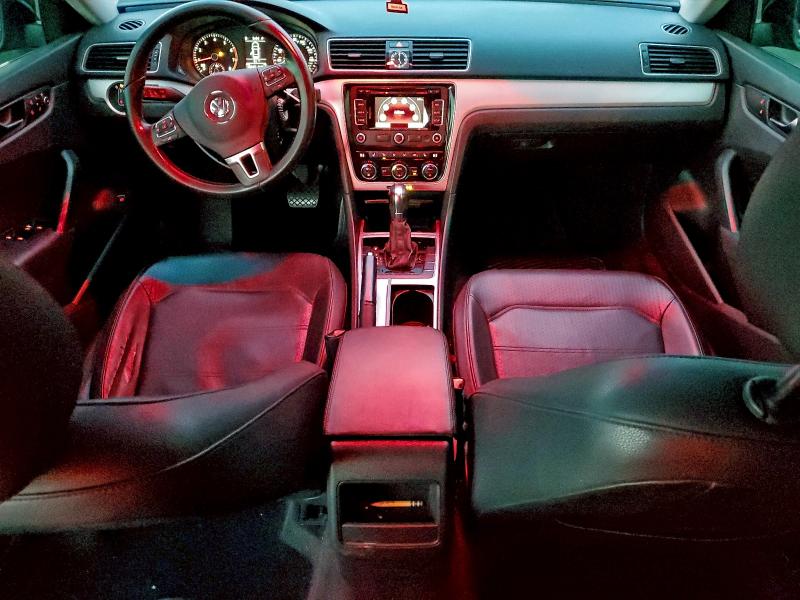 Photo 8 from auction – 2012 VOLKSWAGEN PASSAT SE with VIN 1VWBP7A33CC007160