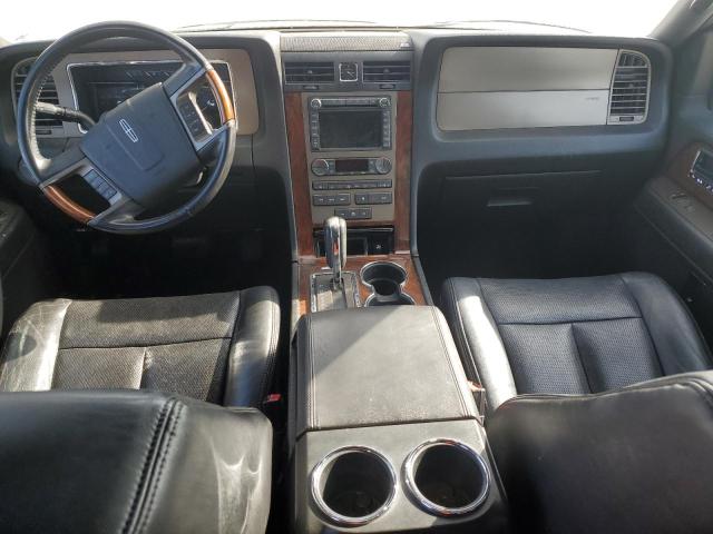Photo 8 from auction – 2011 LINCOLN NAVIGATOR with VIN 5LMJJ2J51BEJ06642