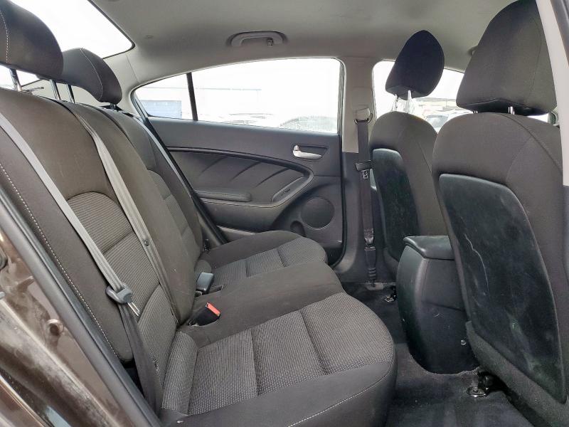 Photo 10 from auction – 2017 KIA FORTE LX with VIN 3KPFK4A71HE088213