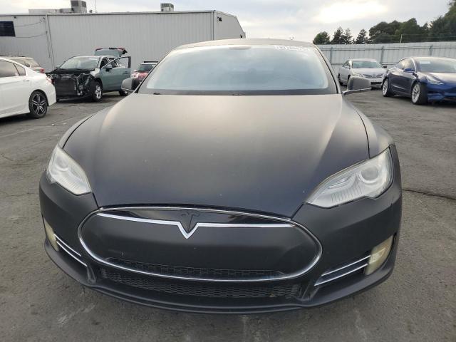 Photo 5 from auction – 2013 TESLA MODEL S with VIN 5YJSA1DP5DFP09887