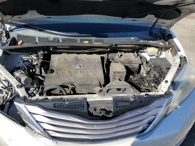 Photo 12 from auction – 2015 TOYOTA SIENNA XLE with VIN 5TDYK3DC6FS593405