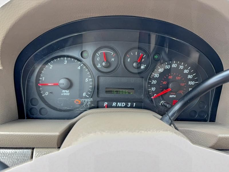 Photo 8 from auction – 2004 FORD FREESTAR S with VIN 2FMZA576X4BB15202