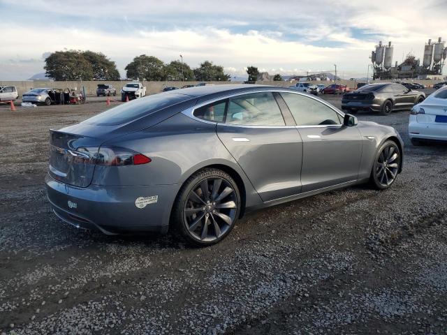 Photo 3 from auction – 2013 TESLA MODEL S with VIN 5YJSA1CN5DFP23062