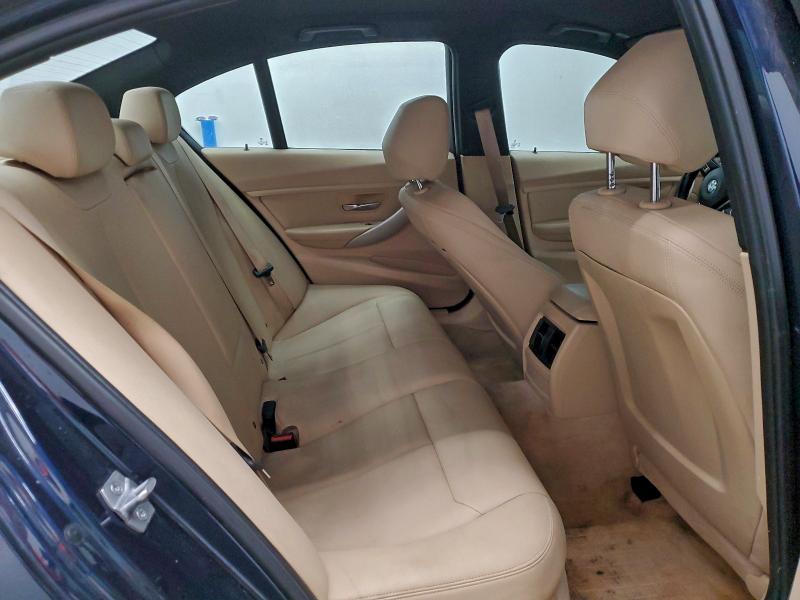 Photo 10 from auction – 2014 BMW 320 I with VIN WBA3B1C56EP680177