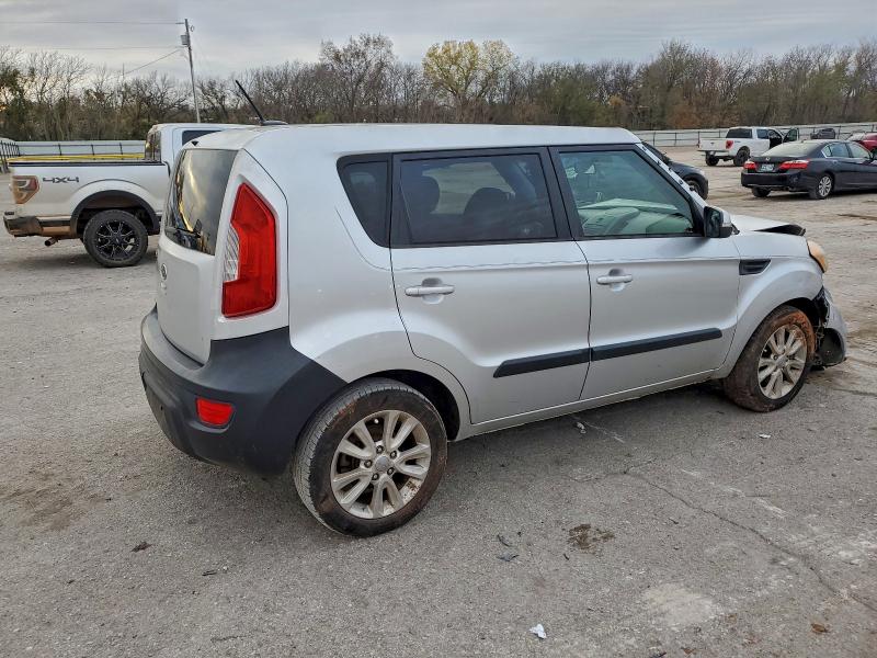 Photo 3 from auction – 2012 KIA SOUL + with VIN KNDJT2A62C7410532