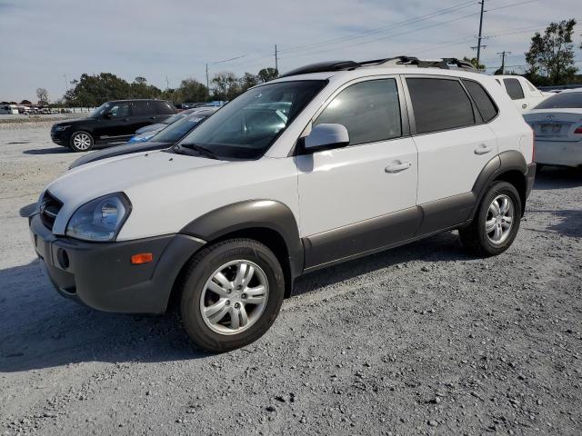 HYUNDAI TUCSON 2006 with VIN KM8JN12D56U299686 - Photo from auction
