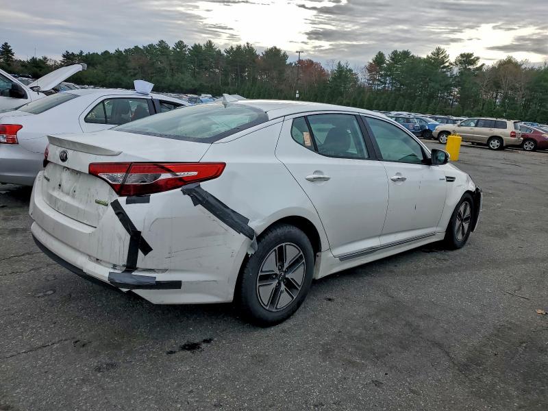 Photo 3 from auction – 2013 KIA OPTIMA HYB with VIN KNAGM4AD6D5042562