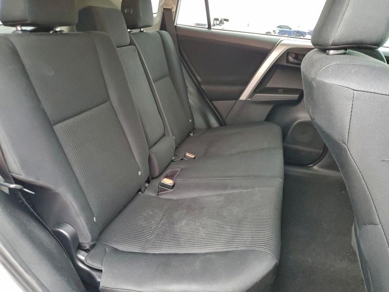Photo 11 from auction – 2017 TOYOTA RAV4 LE with VIN 2T3BFREV1HW567664